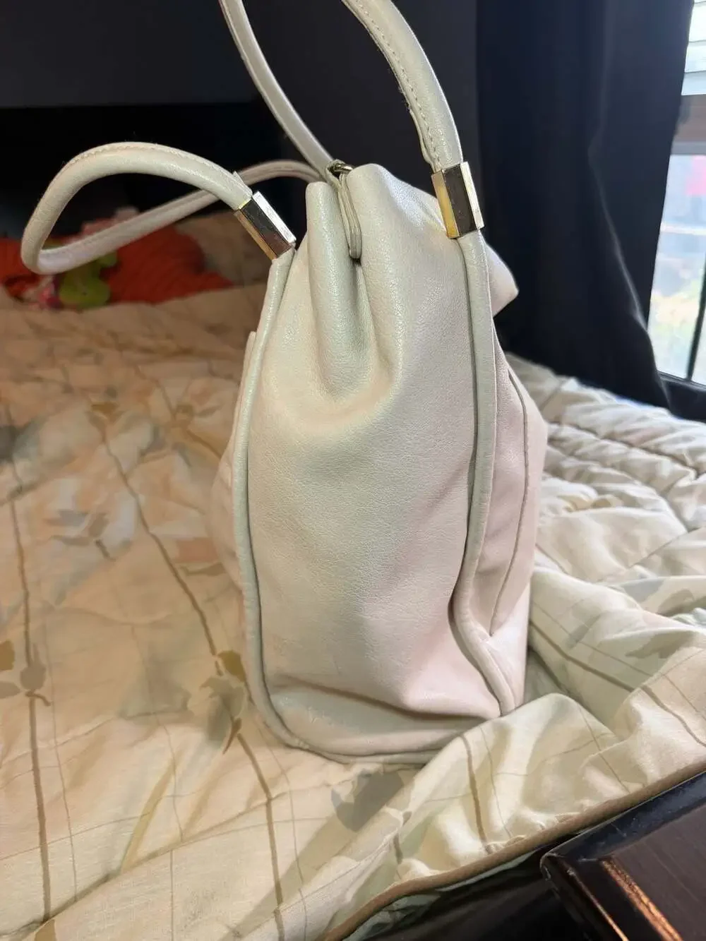 Urban Expressions Finley Hobo Bag in Cream Vegan Leather